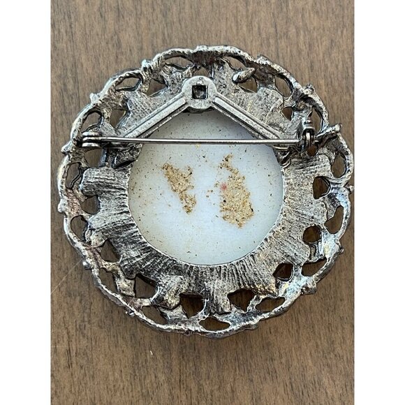 Vintage Victorian Style Brooch With Roman Numerals & Classical Scene, Clock - Picture 2 of 6